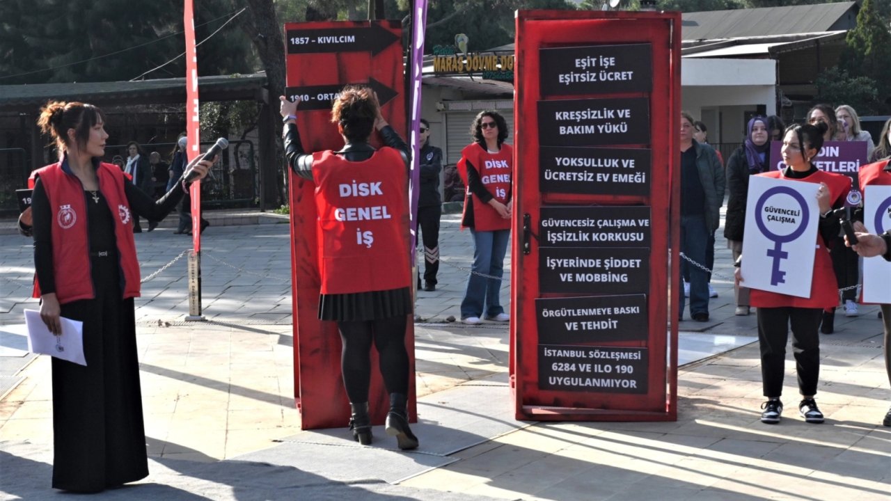 Kırmızı kapının anahtarları Bornovalı kadınların elinde