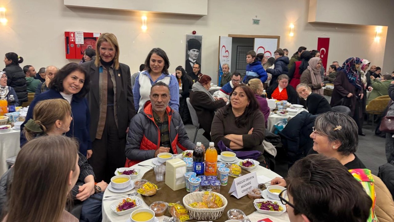 Kocaeli İzmit’te özel bireyler iftar sofrasında buluştu