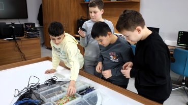 Kocaeli’nin geleceği Bilgievleri’nde şekilleniyor