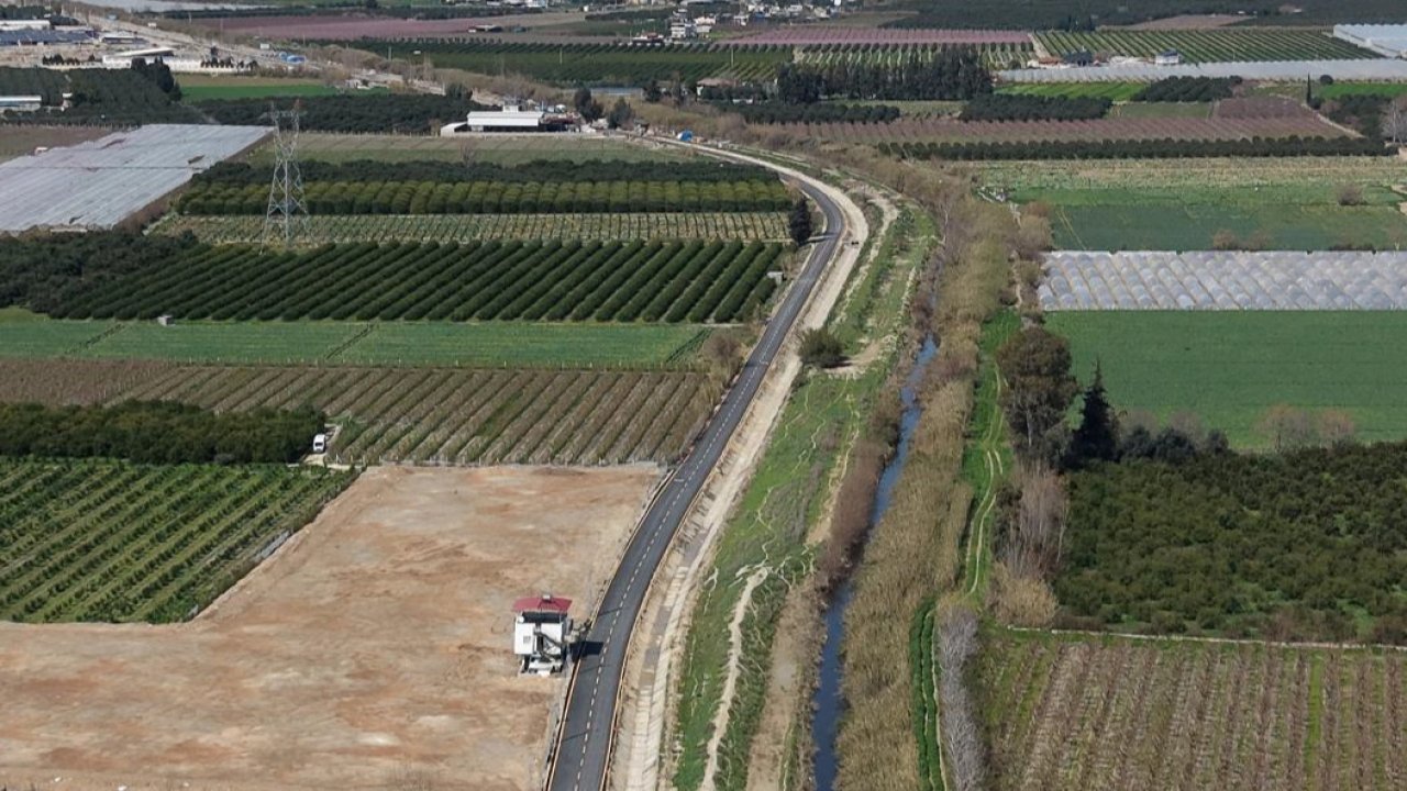 Mersin’de grup yolları kaliteyle yenileniyor
