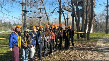 Sakaryalı gençler Macera Park’ta kamp deneyimi yaşadı