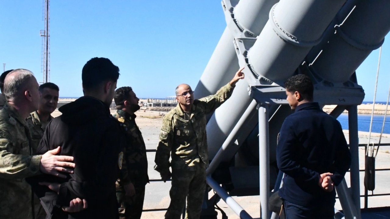 TCG Yıldırım'dan Libya Deniz Kuvvetleri'ne eğitim