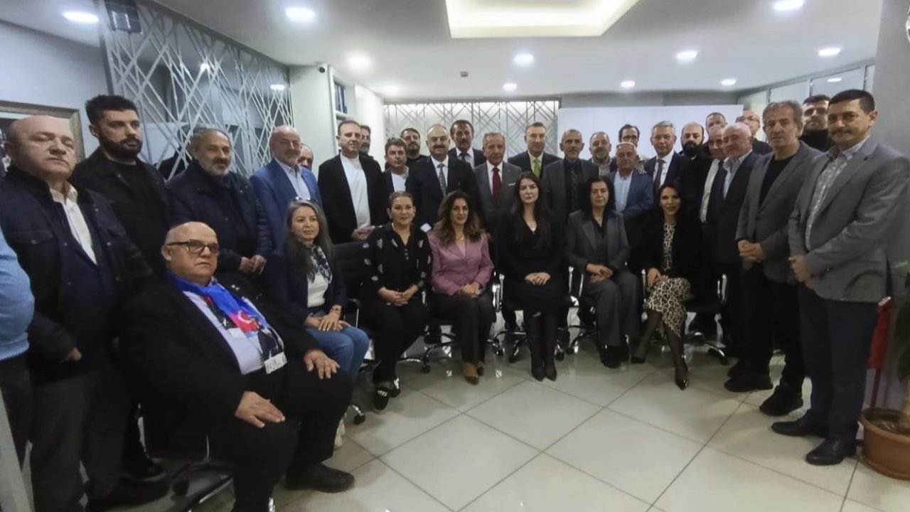 Uluslararası Esnaf Birliği'nde kurucu genel başkan güven tazeledi