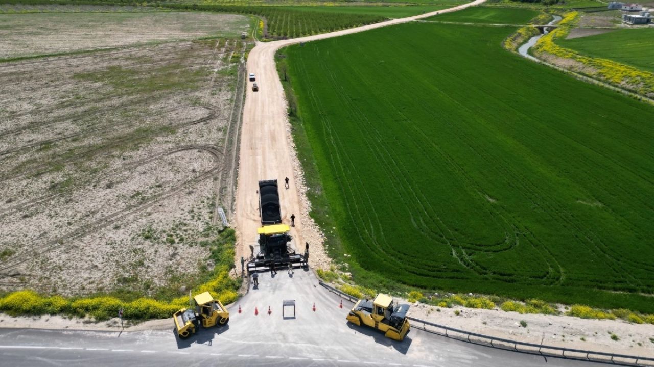 6 mahalle asfalta kavuşuyor